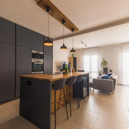 Helen's Balluta Retreat - By Solea Homes Apartment Sliema