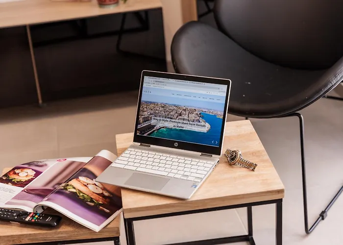 Helen's Balluta Retreat - By Solea Homes 아파트 슬리에마