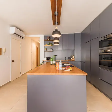 Daire Helen's Balluta Retreat - By Solea Homes *