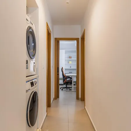 Helen's Balluta Retreat - By Solea Homes Appartement Sliema